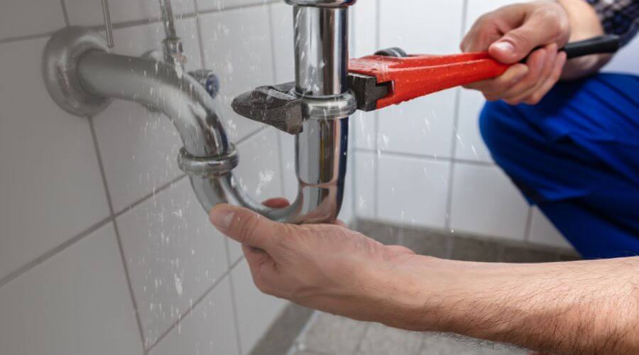 Professional tankless water heater installation in Kurtistown, HI